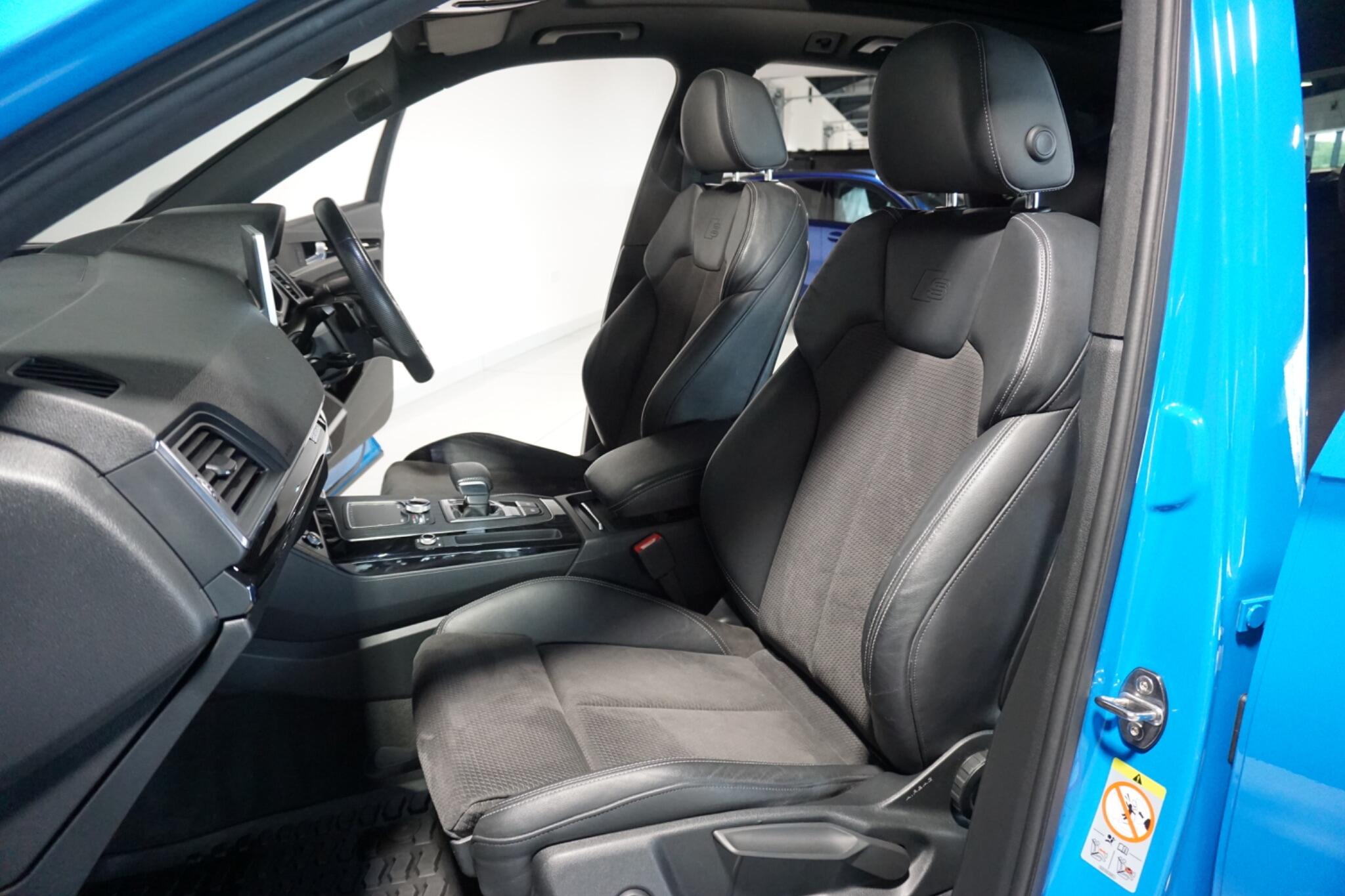 Audi Q5 2.0 TDI 40 Black Edition SUV 5dr Diesel S Tronic quattro Euro 6 (s/s) (190 ps)